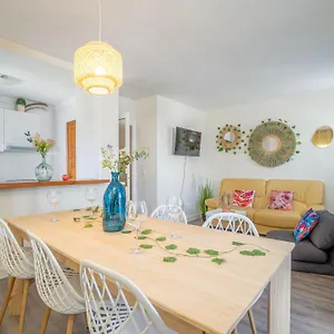 https://playa-mar-cntrico-y-parking.topcostabravahotels.com