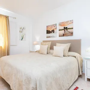 apartamentos-la-laguna-luxe.tenerifehoteles.net/
